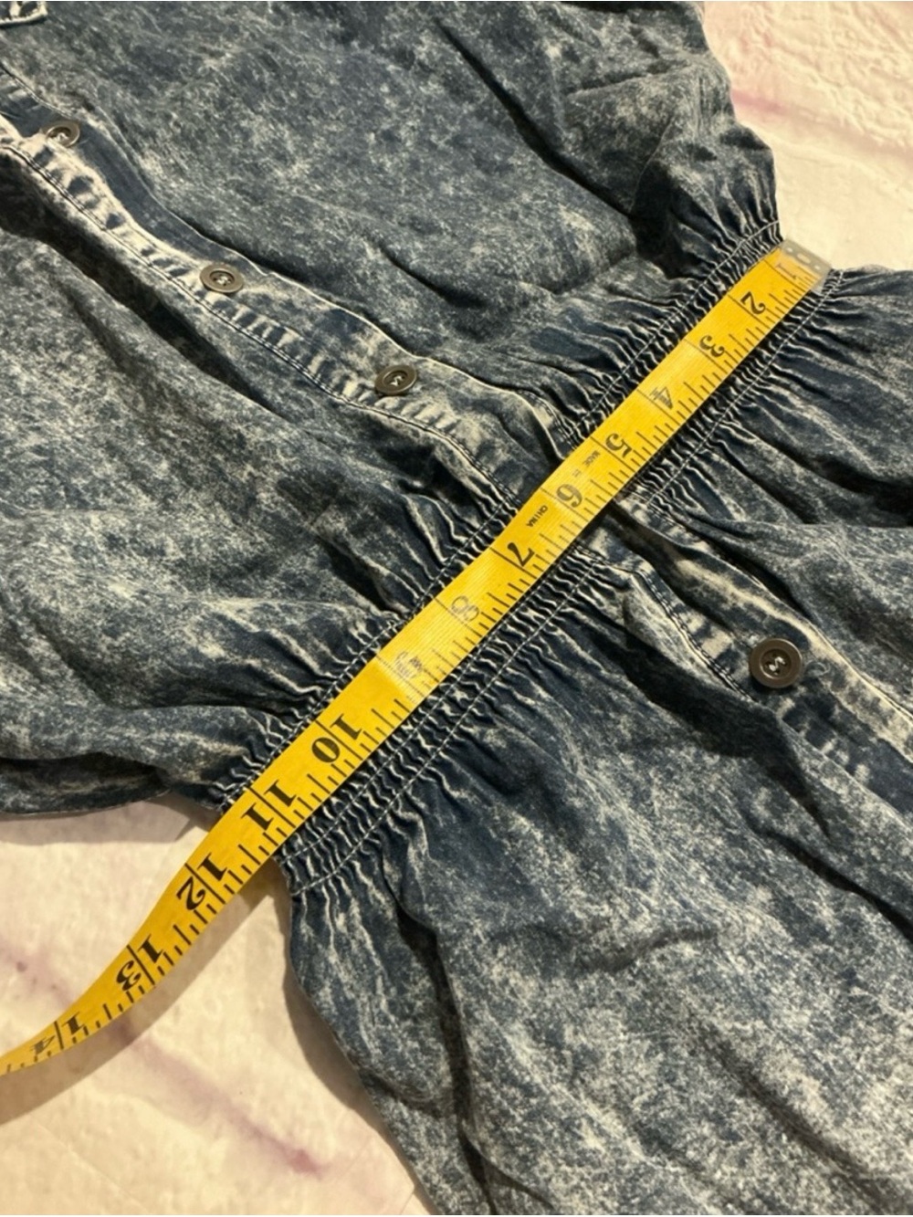 Vintage 90s Blue Acid-Wash Denim Shirt Dress - Picture 6 of 9